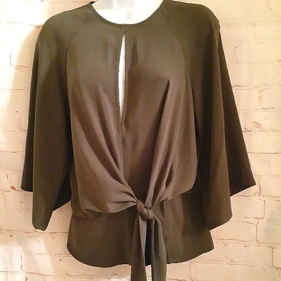 NWOT Topshop Army Green Tied Front Flare Sleeve Top sz.4/36 MSRP $62 - Picture 1 of 6